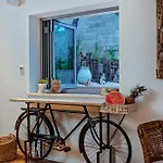 Villa Charming Bohemian Chic Style 4 Bedrooms Punti Waterfront Sea Selca (Brac)