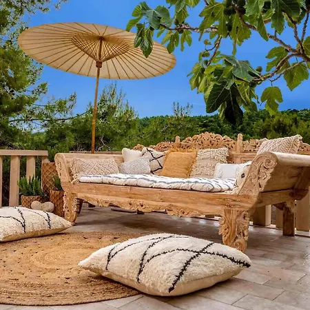 Charming Bohemian Chic Style 4 Bedrooms Punti Waterfront Sea Front With Stunning Ocean Views Brac Selca (Brac)