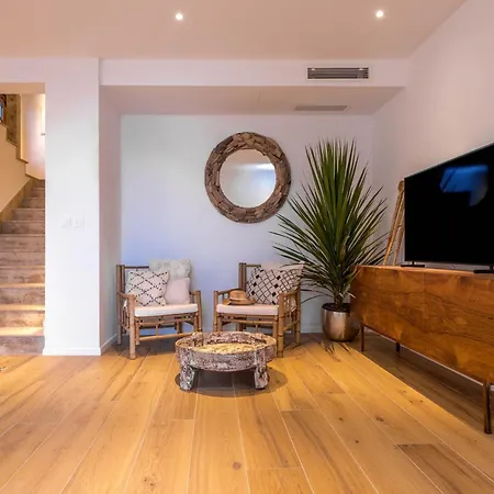 Villa Charming Bohemian Chic Style 4 Bedrooms Punti Waterfront Sea Front With Stunning Ocean Views Brac