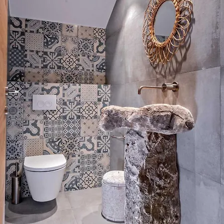 Charming Bohemian Chic Style 4 Bedrooms Punti Waterfront Sea