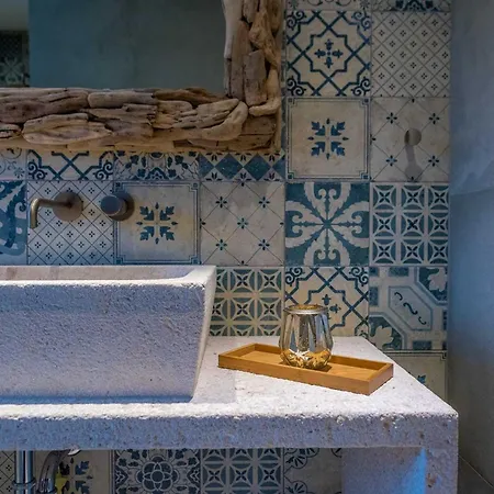 Villa Charming Bohemian Chic Style 4 Bedrooms Punti Waterfront Sea *