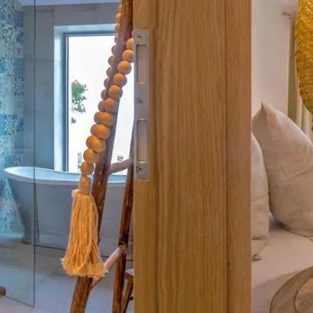 Villa Charming Bohemian Chic Style 4 Bedrooms Punti Waterfront Sea *