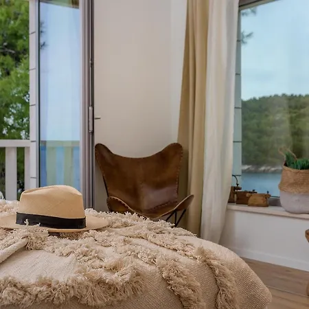 Charming Bohemian Chic Style 4 Bedrooms Punti Waterfront Sea Front With Stunning Ocean Views Brac * Selca (Brac)